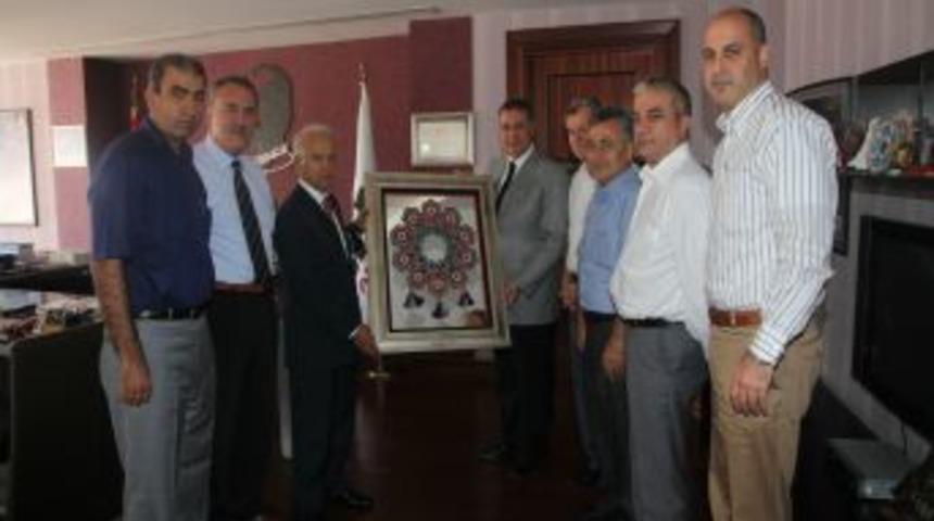 Vali Atış ATO'ya veda etti