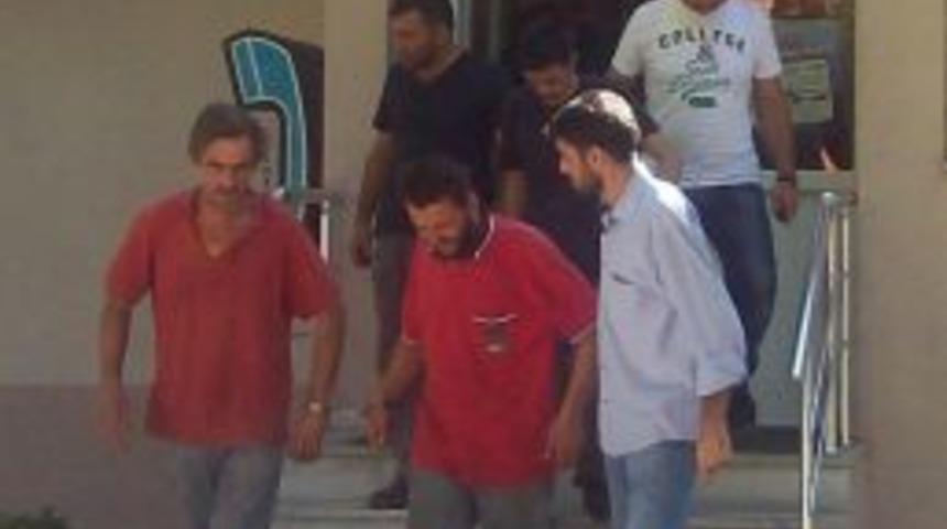 Oto hırsızlık &ccedil;etesi &ccedil;&ouml;kertildi