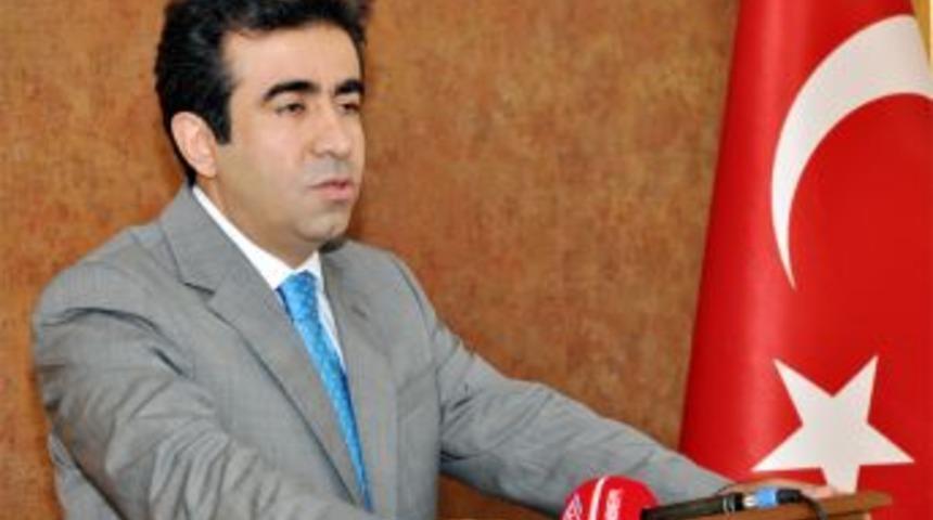 Emekliyiz, g&ouml;n&uuml;ll&uuml;y&uuml;z!