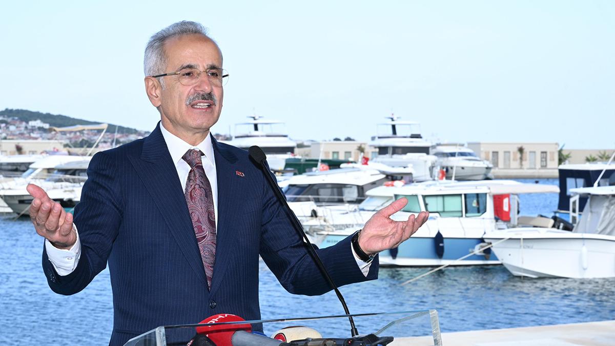 Bakan Uraloğlu duyurdu: İlk yerli ve millî tarama gemisi suya indi! 2