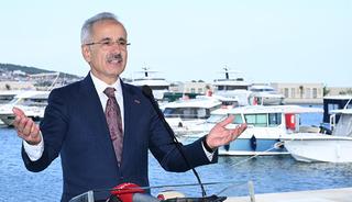 Bakan Uraloğlu duyurdu: İlk yerli ve mill&icirc; tarama gemisi suya indi! 