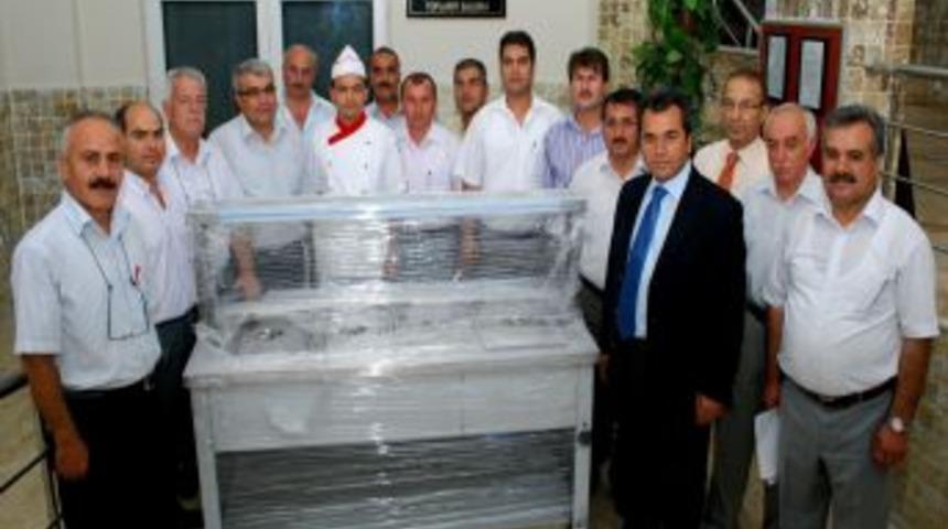 Antalya&rsquo;da 18 okuldaa sıcak yemek i&ccedil;in yeni hizmet başlatıldı