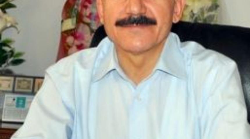 M&uuml;ft&uuml; Cihan: Kabir ve t&uuml;rbeler ibret ve ders almak i&ccedil;in ziyaret edilmeli