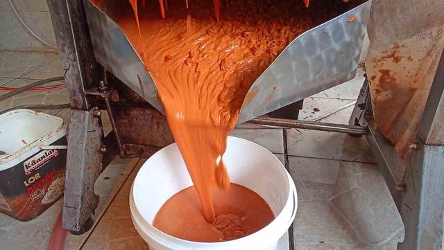 G&uuml;nler s&uuml;ren işlem dakikalara indi: Kuşburnu marmeladı zamanı 4