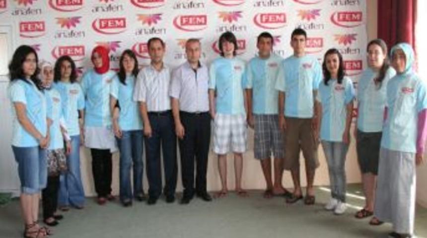 FEM Dershanesi D&ouml;rtyol'da 277 &ouml;ğrencisini &uuml;niversiteli yaptı