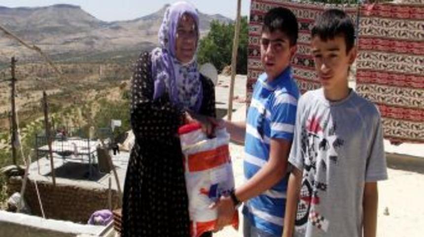 Atak Koleji &ouml;ğrencilerinden anlamlı yardım