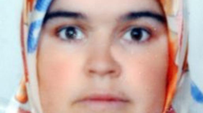 Ş&uuml;phelendiği eşini &ouml;ld&uuml;rd&uuml;