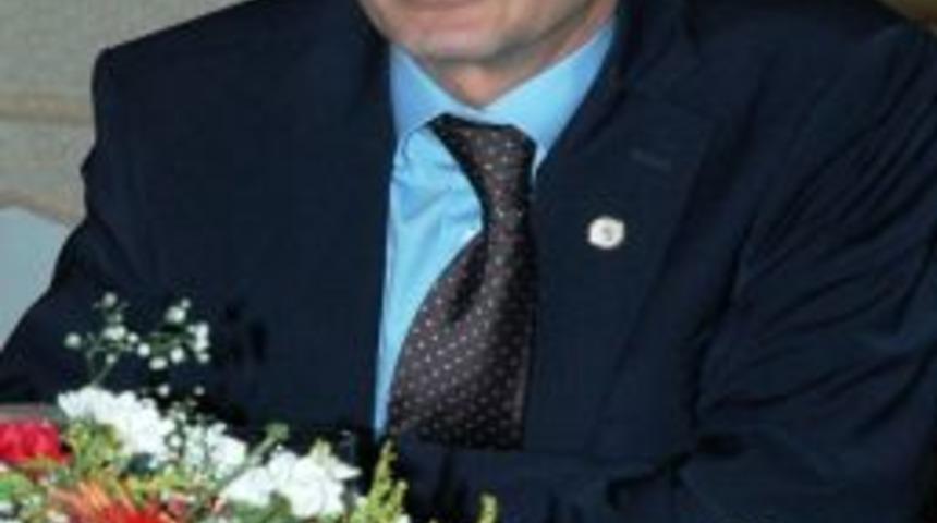 Rekt&ouml;r B&uuml;y&uuml;kalaca: Eğitimde kaliteyi elden bırakmamak gerekiyor