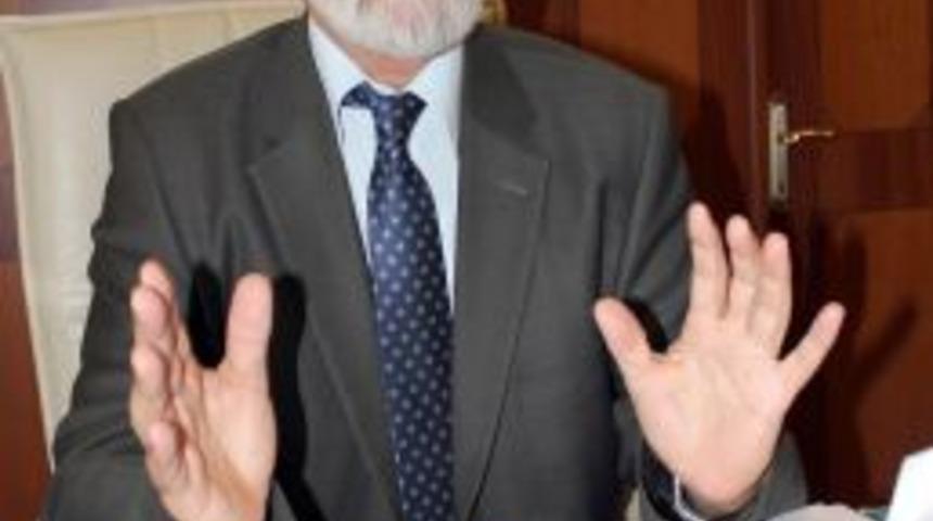 Kayseri M&uuml;ft&uuml;s&uuml; Ali Maraşlıgil: Trafik kuralı ihlali haramdır