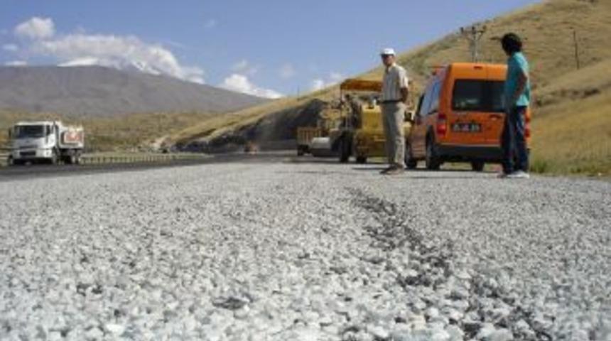 Iğdır'da karayolları yenileniyor
