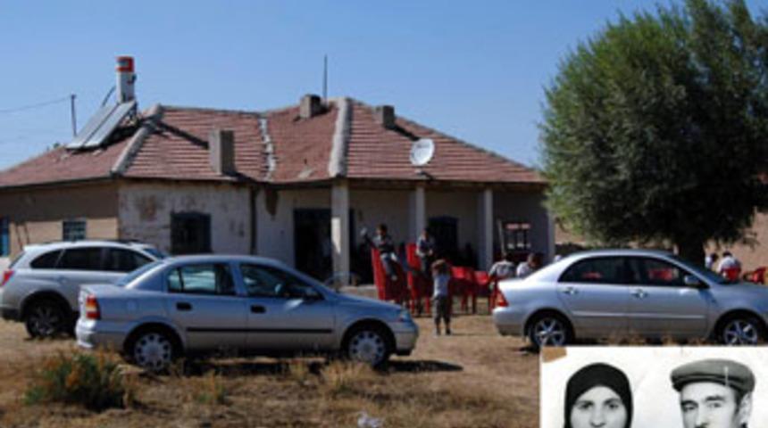 Yaşlı &ccedil;ift evinde bı&ccedil;aklanarak &ouml;ld&uuml;r&uuml;ld&uuml;