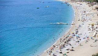 Fethiye'de sahillerde sıcak hava yoğunluğu yaşanıyor
