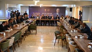 AK Parti Genel Başkan Yardımcısı Yayman, Van'da basın mensuplarıyla buluştu