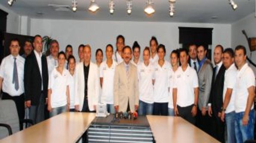 Başkan, Kaskispor Kadın basketbol takımının hedefi zirve olarak belirledi