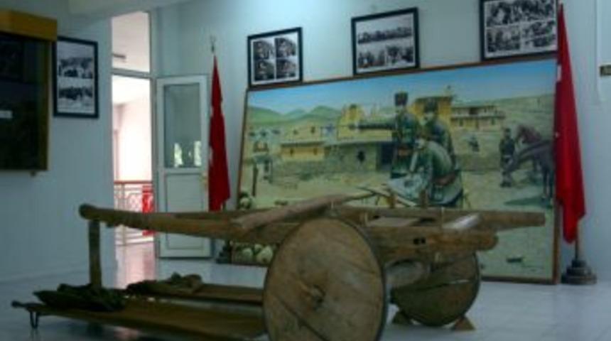 Kırık Kağnı ziyaret&ccedil;ilerine tarihi yansıtıyor