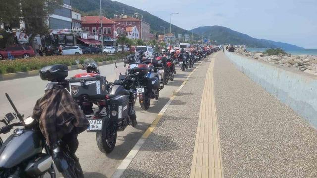 Motosiklet tutkunlarından "İstiklal" sürüşü 4