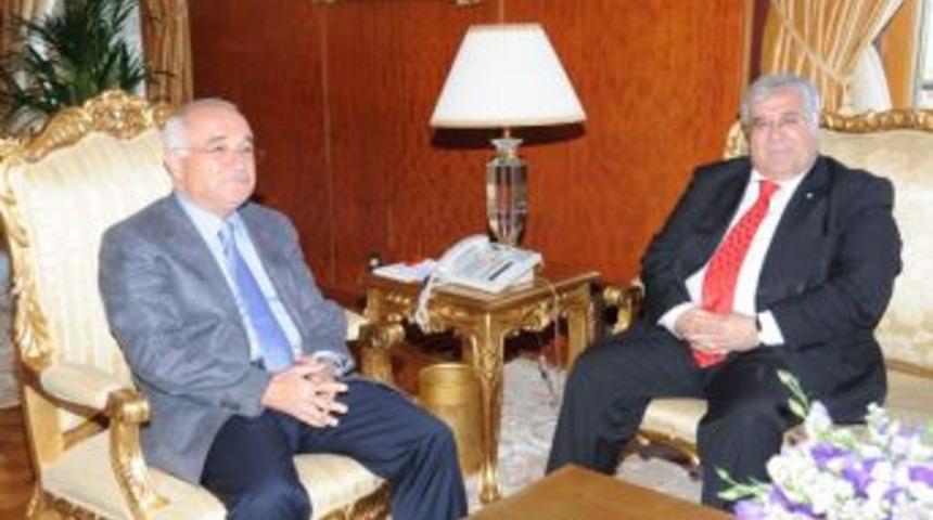 TBMM Başkanı &Ccedil;i&ccedil;ek, DSP heyetini kabul etti