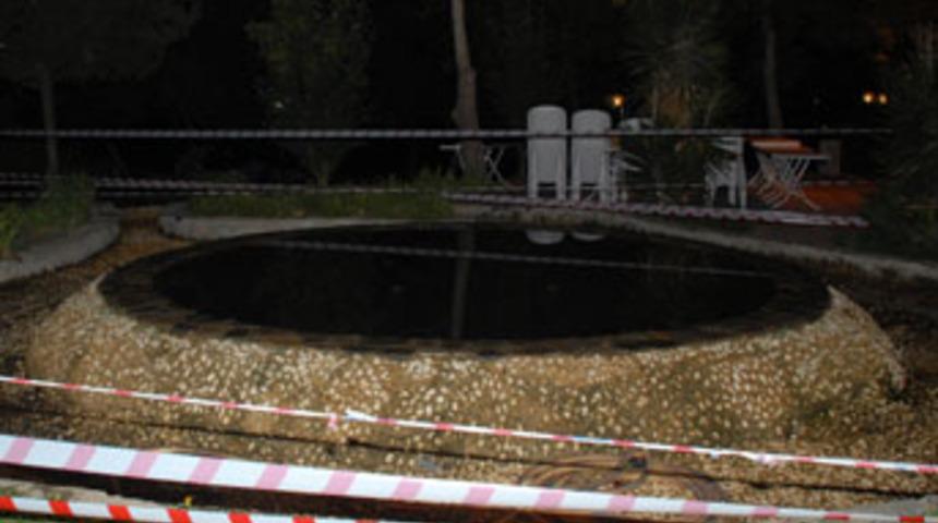 5 yaşındaki &ccedil;ocuk s&uuml;s havuzunda boğuldu