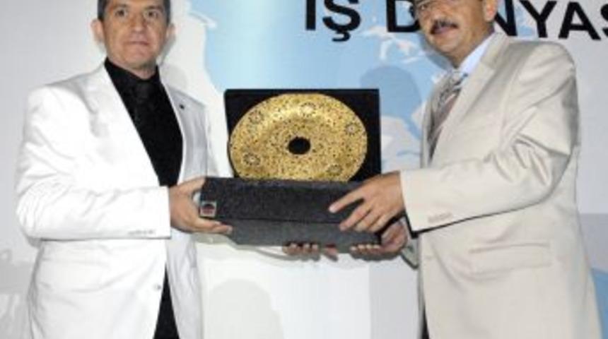 GESİAD&rsquo;dan Başkan &Ouml;zhaseki&rsquo;ye teşekk&uuml;r plaketi