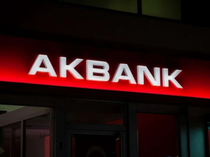 Akbank&rsquo;tan 488 milyon liralık satış duyurusu