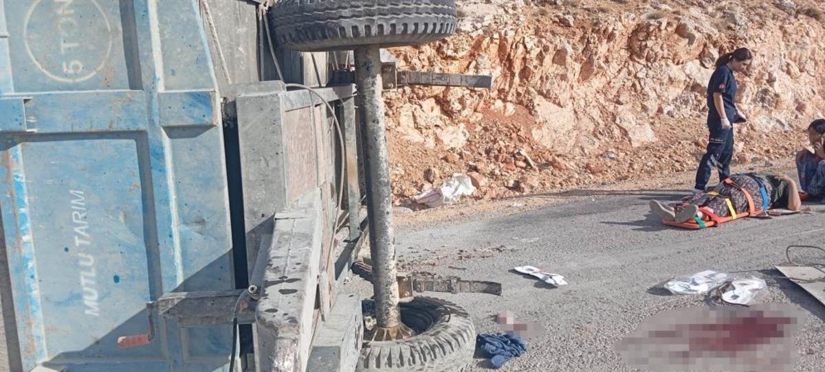 Mersin de traktörler çarpıştı: 1 ölü, 2 yaralı 1