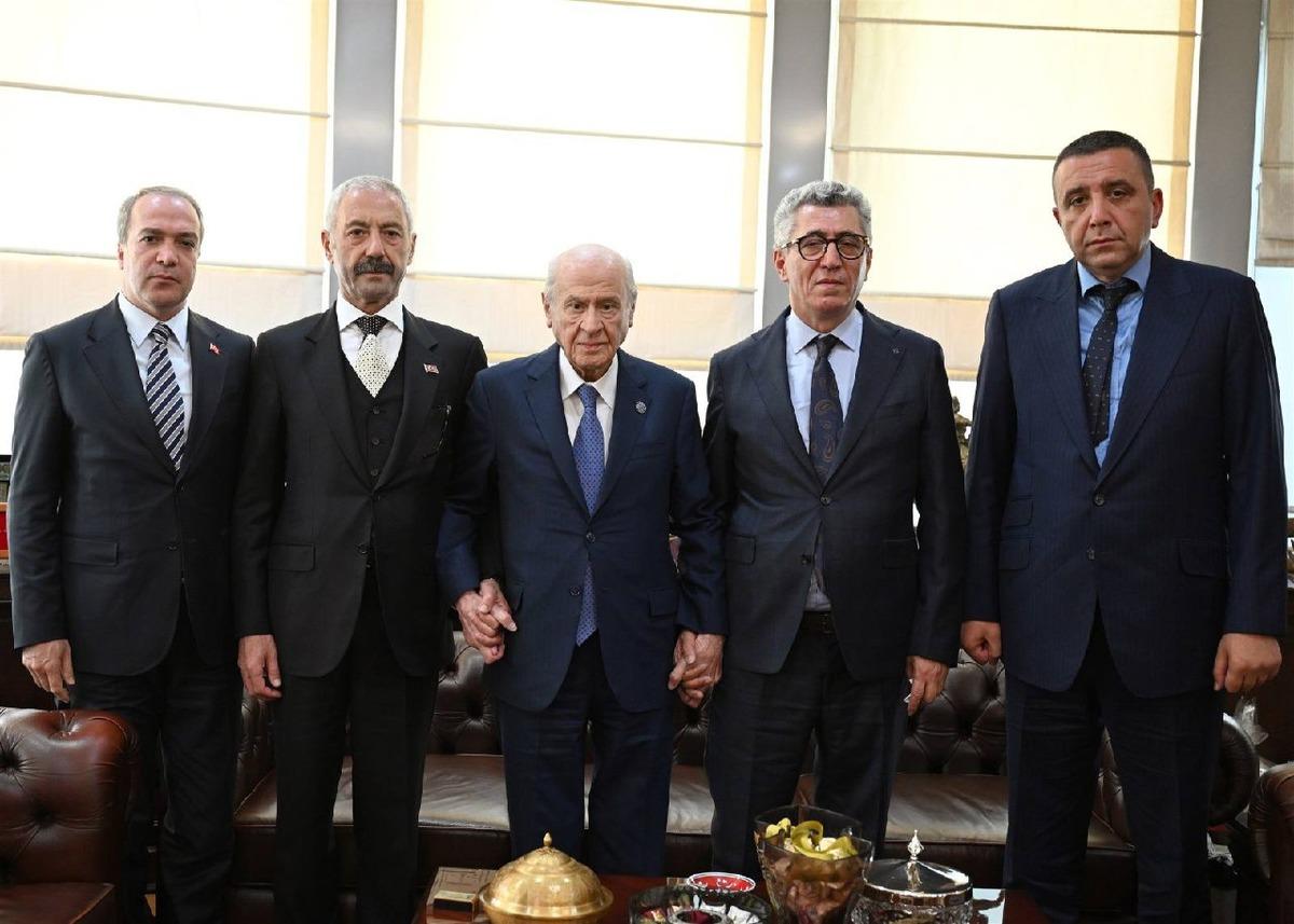 MHP lideri Bah&ccedil;eli, Sarallar ve Şahinler aileleri ile buluştu 2