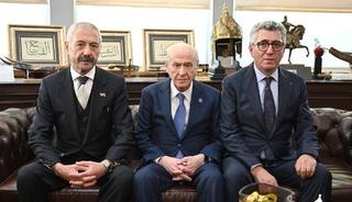 MHP lideri Bah&ccedil;eli, Sarallar ve Şahinler aileleri ile buluştu