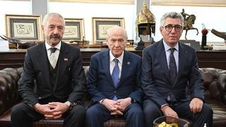 MHP lideri Bahçeli, Sarallar ve Şahinler aileleri ile buluştu