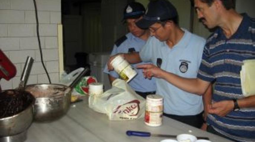 Tatlı imalathanelerine sıkı denetim