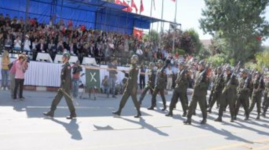 Afyonkarahisar'ın d&uuml;şman işgalinden kurtuluşunun 88. yıld&ouml;n&uuml;m&uuml; kutlandı