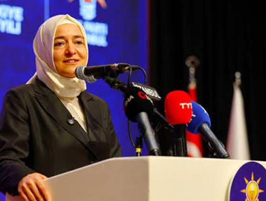 AK Parti Genel Başkan Yardımcısı Fatma Bet&uuml;l Sayan Kaya g&ouml;revinden istifa etti