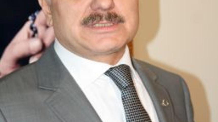 Erzincan Valisi Selman Yenig&uuml;n g&ouml;reve başladı