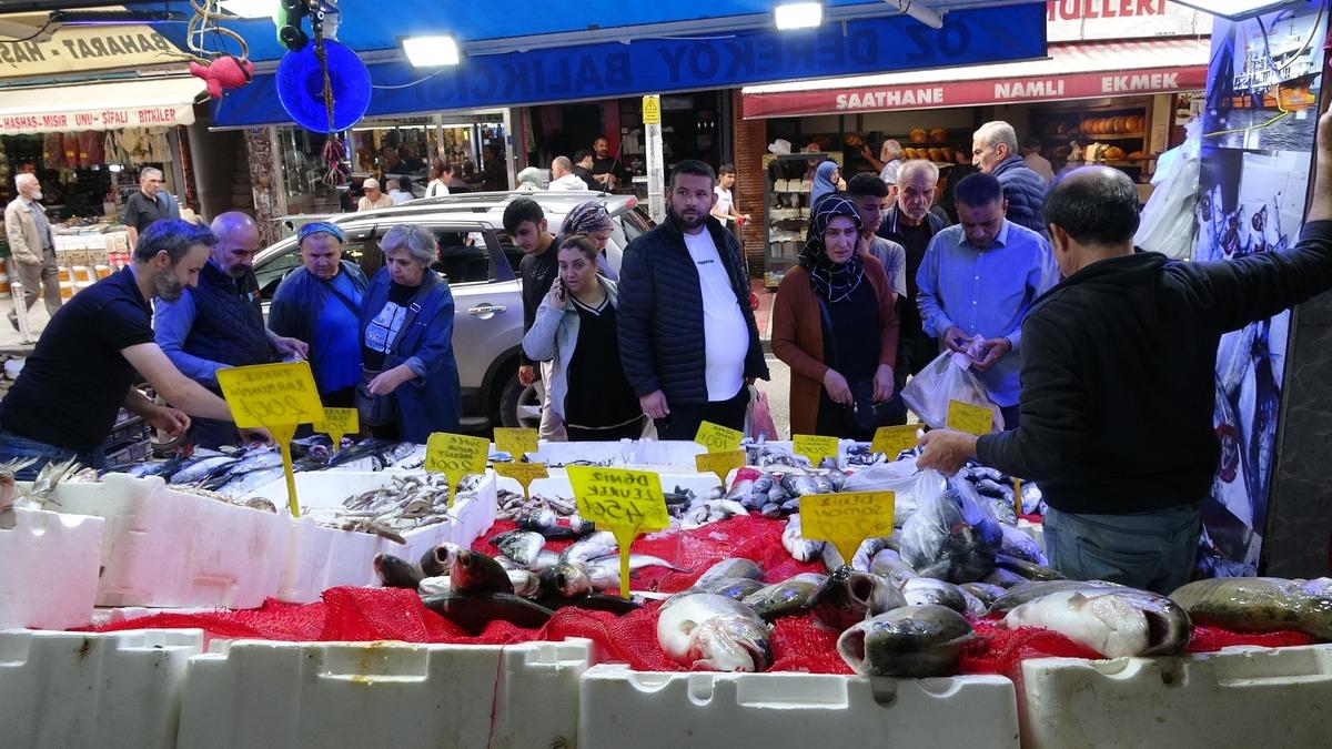 Samsun da fiyatını görenler akın etti! Tezgahlar doldu taştı 3