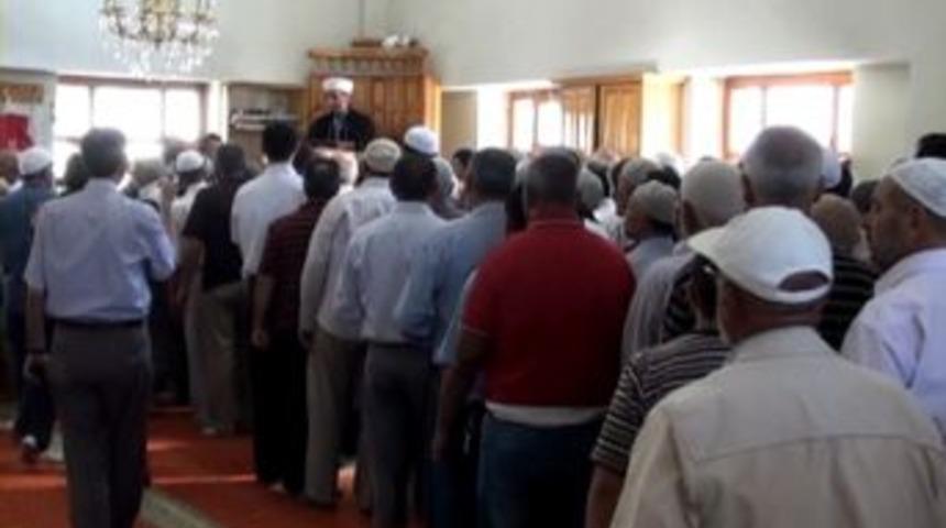 Sakal-ı Şerif'e b&uuml;y&uuml;k ilgi