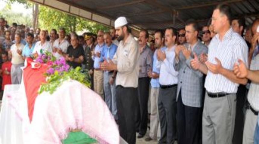 Kazada hayatını kaybeden Tekebaşı Belediye Başkanı Balık&ccedil;ı toprağa verildi