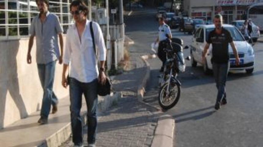 Haber yapmak isteyen gazetecilere &ccedil;irkin saldırı