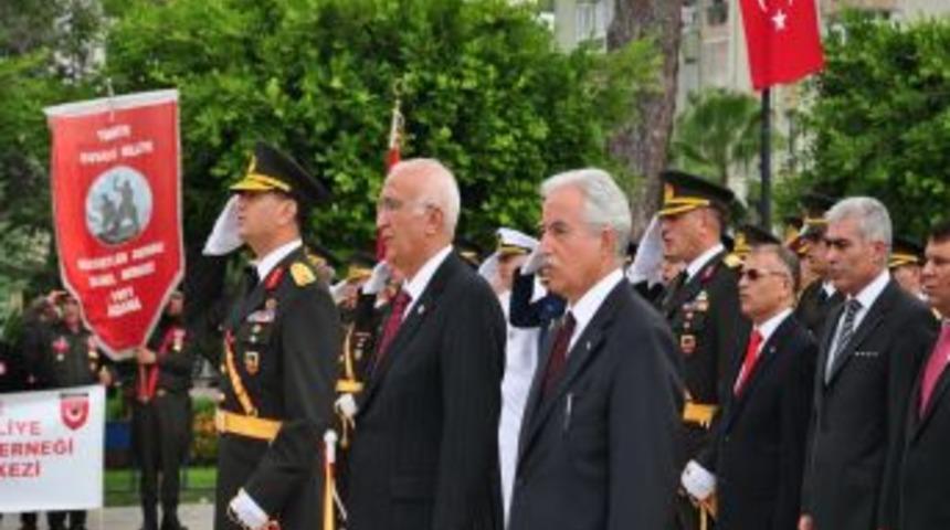 30 Ağustos Zafer Bayramı Adana&rsquo;da da coşkuyla kutlandı