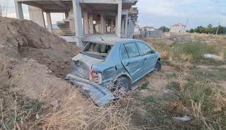 Kavşakta &ccedil;arpışan ara&ccedil;lar savruldu: 2 yaralı
