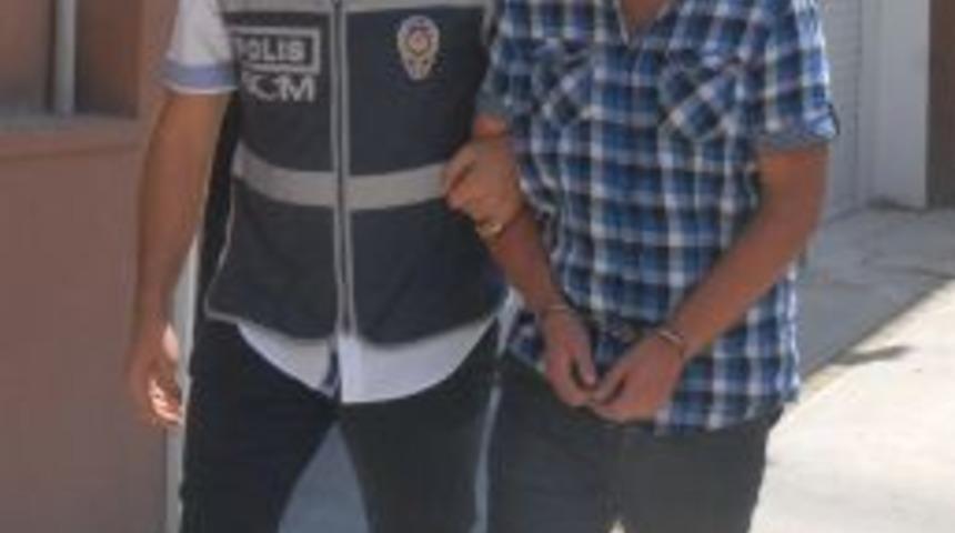 İzmir'de bir kişide 10 bin adet uyuşturucu hap ele ge&ccedil;irildi