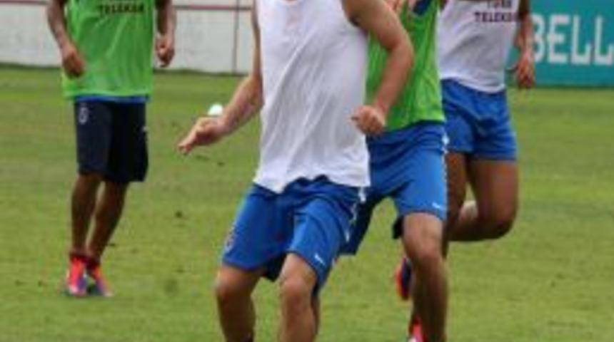 Trabzonspor'da yeni sezon hazırlıkları s&uuml;r&uuml;yor