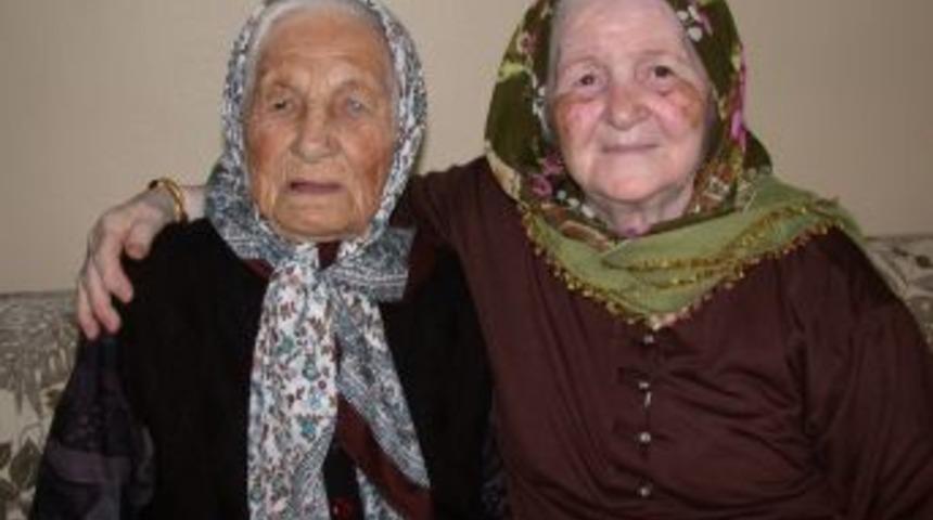 106 yaşındaki M&uuml;nire Nine 210 bayram g&ouml;rd&uuml;