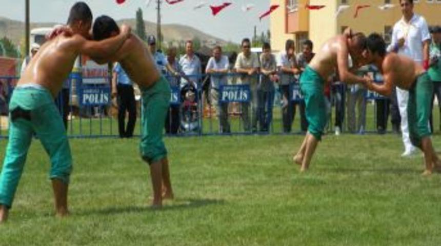 17. Karake&ccedil;ili Uluslararası K&uuml;lt&uuml;r Şenliği coşkuyla kutlandı