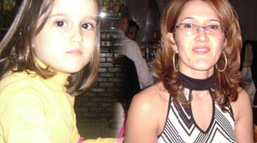 Yarbayın eşi ve kızı kazada can verdi