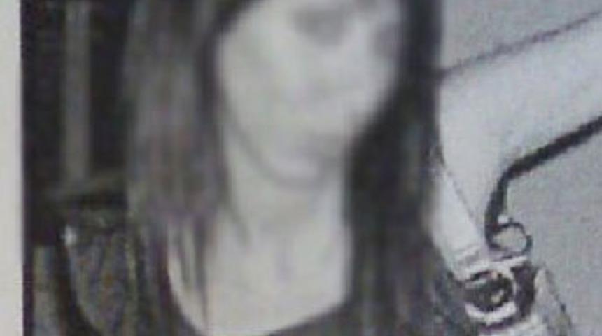 Facebook'tan fotoğrafları &ccedil;alındı