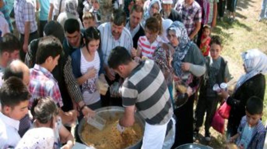 'Hayme Ana' 730. kez Domani&ccedil;'te anıldı