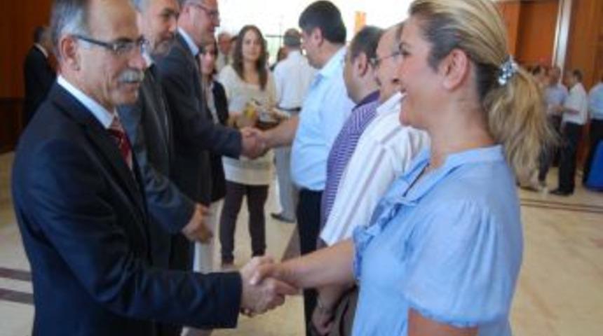 OM&Uuml; personeli, tatil d&ouml;n&uuml;ş&uuml; bayramlaştı