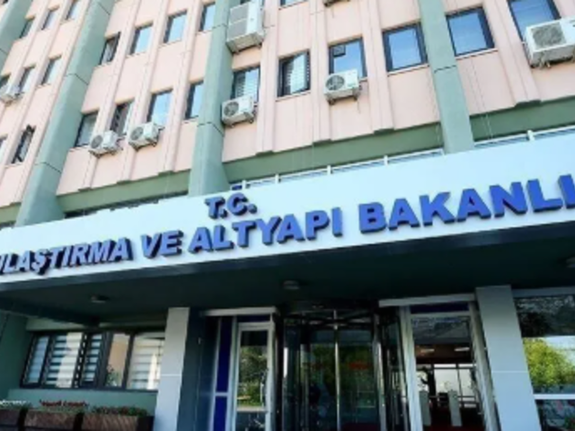 Y&uuml;zde 98&rsquo;i tamamlandı! 2,5 saatlik yol artık 18 dakika s&uuml;recek
