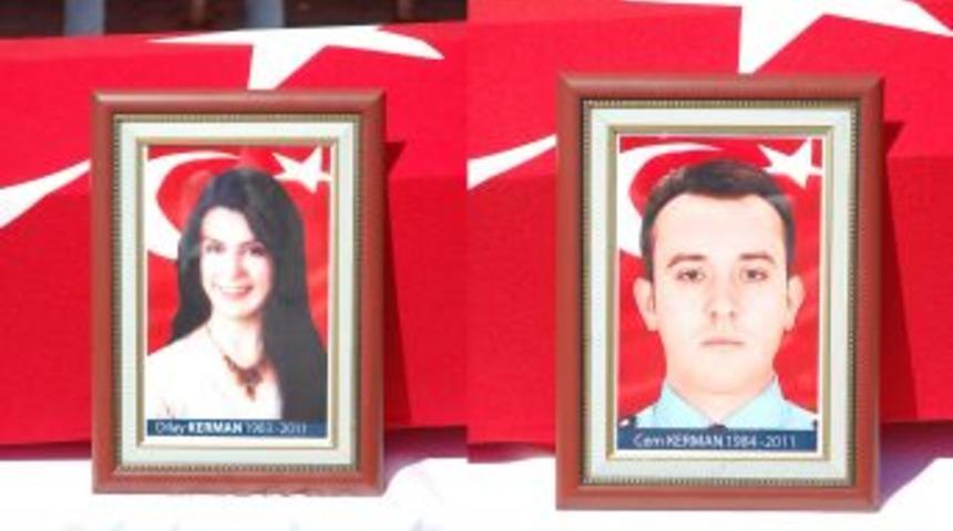 Şehit polis ve eşinin cenazeleri memleketlerine uğurlandı