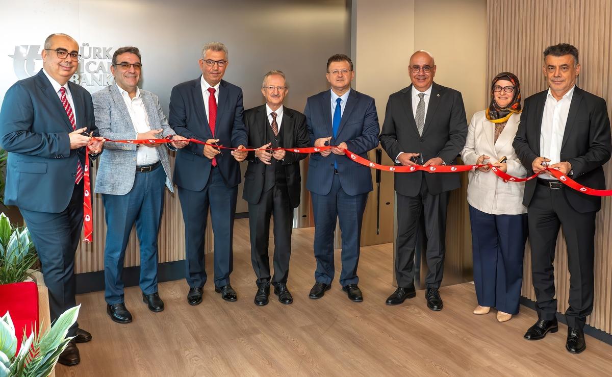 Türk Ticaret Bankası AR-GE Merkezi hizmete açıldı 1