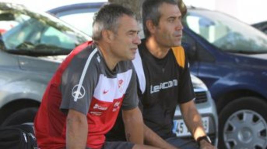 Yanal, 4 yıl &ouml;nce g&ouml;rev yaptığı Manisaspor'un antrenmanını seyretti